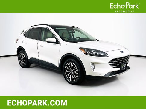 Used 2022 Ford Escape Titanium FWD image 1