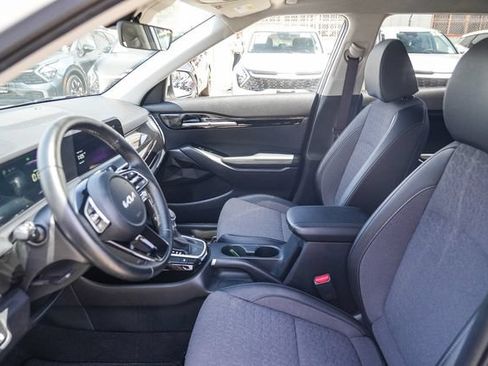 Used 2025 Kia Seltos S FWD image 18