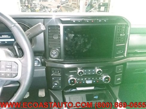 Used 2023 Ford F350 Lariat w/ Tow Technology Package image 12