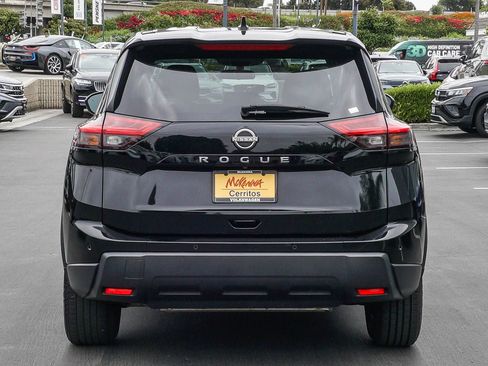 Used 2024 Nissan Rogue S FWD image 7