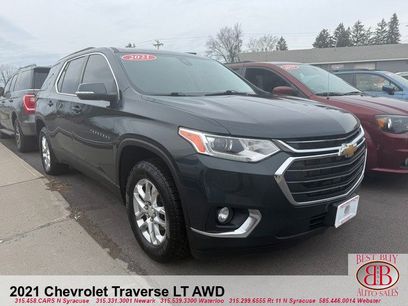 Used 2021 Chevrolet Traverse LT