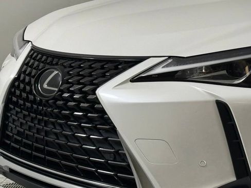 Used 2022 Lexus UX 200 w/ Premium Package FWD image 15