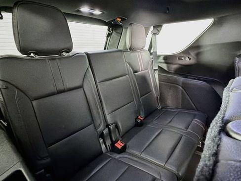 Used 2021 Chevrolet Tahoe RST w/ Luxury Package AWD/4WD image 27