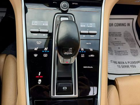 Used 2018 Porsche Panamera 4 AWD/4WD image 25