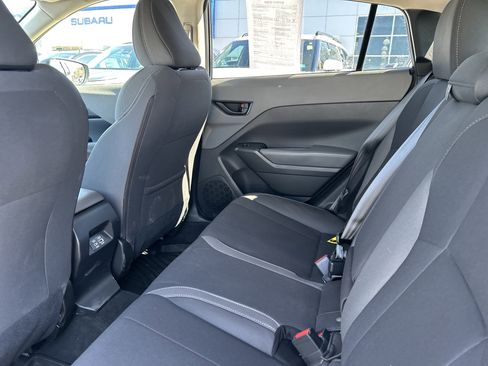 Used 2025 Subaru Crosstrek 2.0i Premium image 34