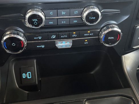 Used 2024 Ford F150 XLT w/ XLT Black Appearance Package AWD/4WD image 13