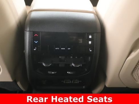 Used 2023 Jeep Grand Cherokee L Limited w/ Luxury Tech Group II image 29