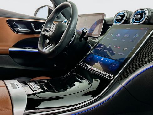 Used 2023 Mercedes-Benz C 43 AMG 4MATIC Sedan w/ Pinnacle Trim Package image 27