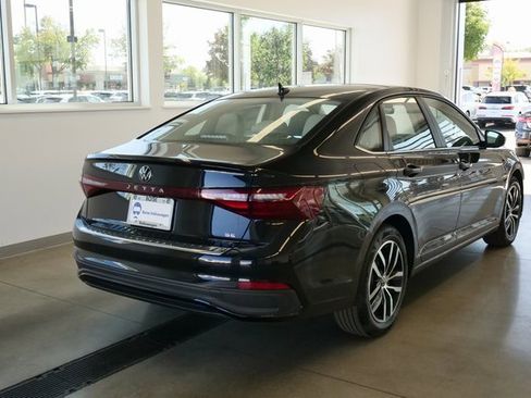 New 2025 Volkswagen Jetta SE image 6