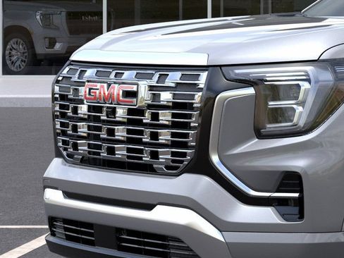 New 2027 GMC Terrain Denali w/ LPO, Floor Liner Package AWD/4WD image 13