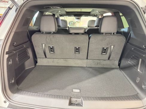 New 2026 GMC Acadia AT4 w/ Super Cruise Package image 8