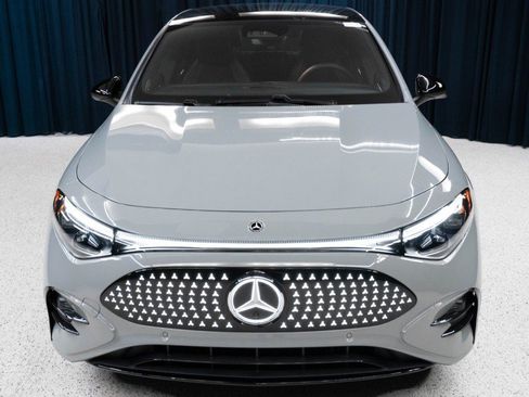 New 2027 Mercedes-Benz CLA 250+ image 2