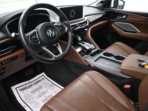 Used 2025 Acura MDX SH-AWD w/ Technology Package image 2