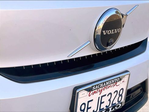 Used 2023 Volvo XC40 Recharge Ultimate w/ Protection Package Premier image 33