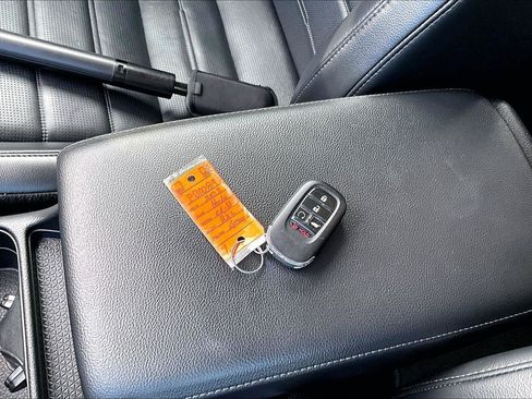 Used 2023 Honda CR-V EX-L image 12
