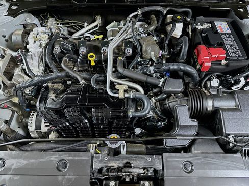 Used 2023 Nissan Altima 2.5 SR image 30