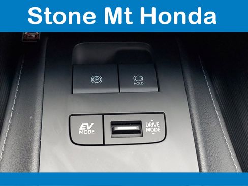 Used 2024 Toyota Venza image 31