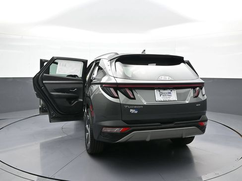 Certified 2023 Hyundai Tucson Limited AWD/4WD image 48