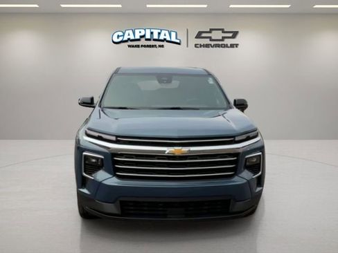 Used 2026 Chevrolet Traverse LT w/ Driver Confidence Package image 8