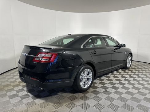 Used 2013 Ford Taurus SEL image 7
