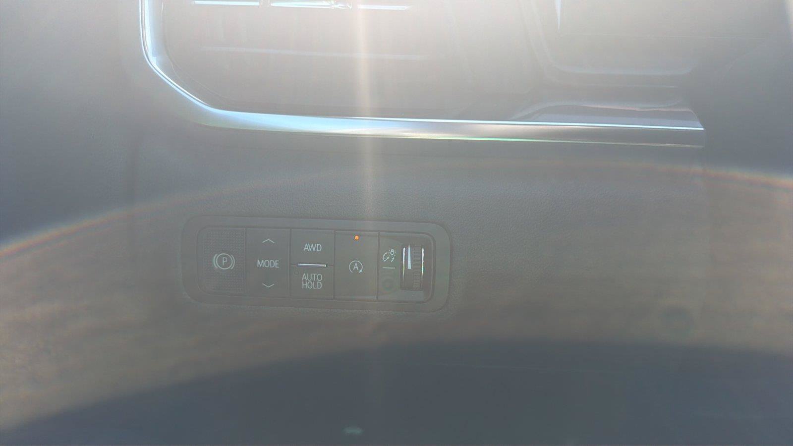 New 2027 GMC Terrain Elevation w/ Elevation Premium Package AWD/4WD image 14