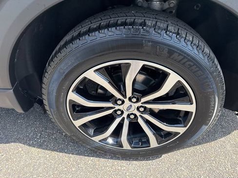 New 2026 Ford Explorer ST-Line AWD/4WD image 12