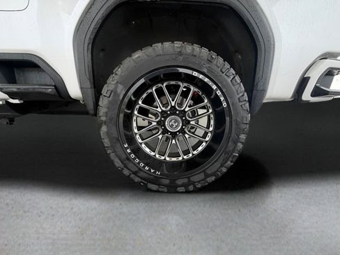 Used 2024 GMC Sierra 3500 Denali w/ Denali Reserve Package image 10