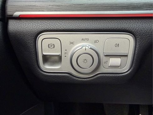 Used 2023 Mercedes-Benz GLE 350 4MATIC w/ 3rd Row Seat Package image 10