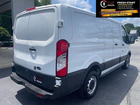 Used 2019 Ford Transit 250 130 Low Roof RWD image 7