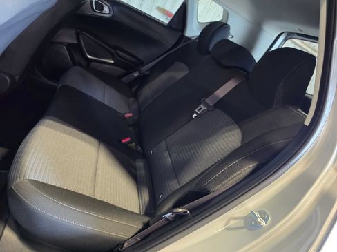 Used 2020 Kia Soul S FWD image 7
