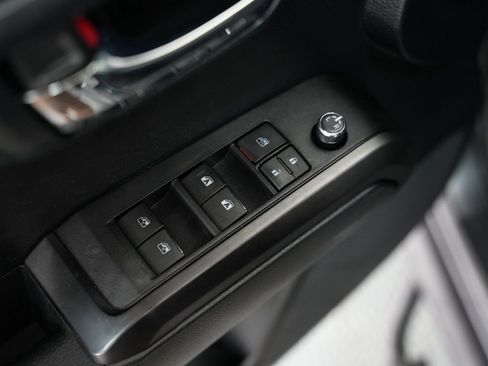 Used 2016 Toyota Tacoma TRD Sport w/ Premium & Technology Package image 42