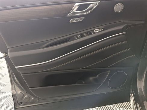 Used 2024 Genesis GV80 2.5T image 10