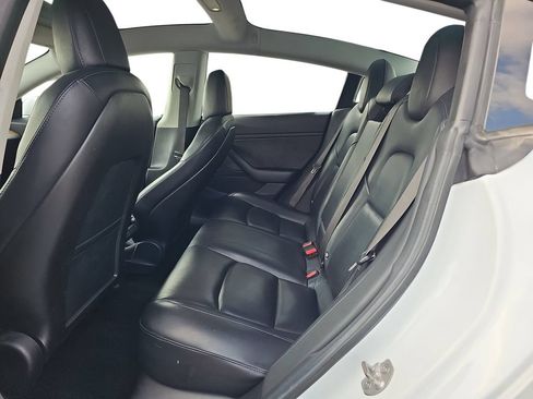Used 2018 Tesla Model 3 Long Range RWD image 14