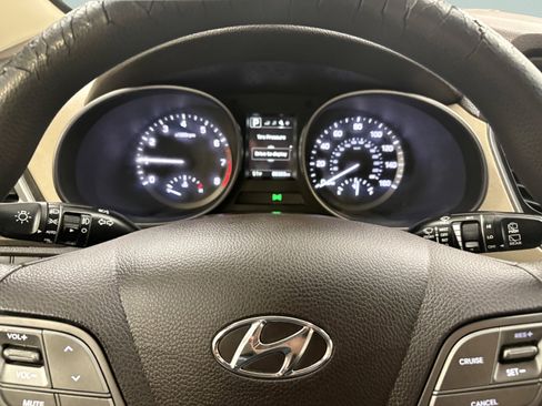 Used 2017 Hyundai Santa Fe Sport image 29