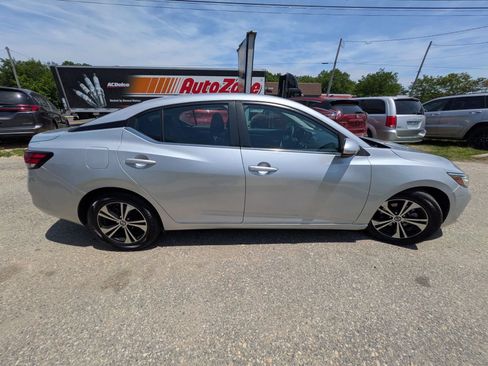 Used 2020 Nissan Sentra SV FWD image 6