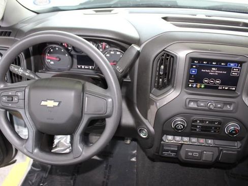 Used 2025 Chevrolet Silverado 2500 W/T w/ WT/CX Safety Package AWD/4WD image 26