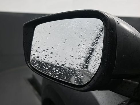 Used 2023 Nissan Kicks SV FWD image 8