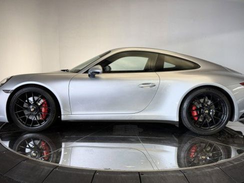 Used 2018 Porsche 911 Carrera GTS RWD image 21