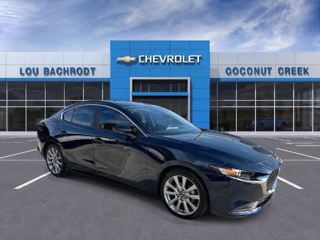 Used 2023 MAZDA MAZDA3 s FWD image 2