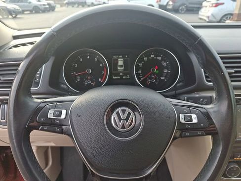 Used 2018 Volkswagen Passat 2.0T SE image 18