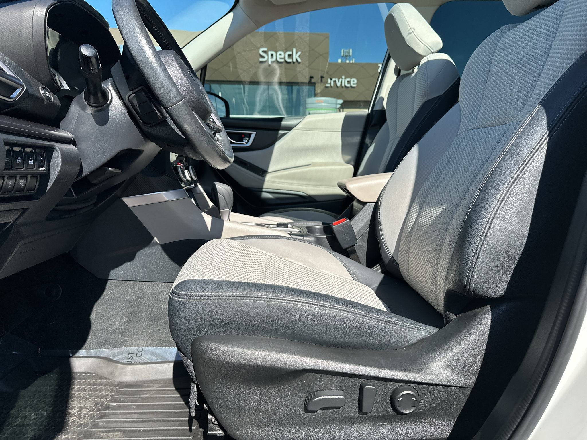 Used 2022 Subaru Forester Premium AWD/4WD image 14