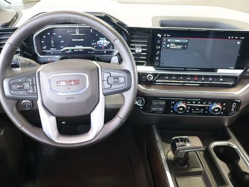 Used 2024 GMC Sierra 1500 SLT w/ SLT Premium Plus Package AWD/4WD image 19