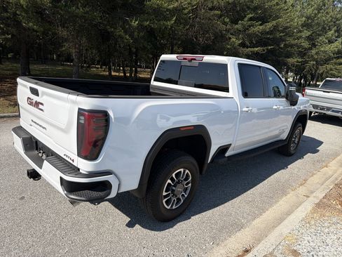 Certified 2025 GMC Sierra 2500 AT4 w/ AT4 Premium Plus Package AWD/4WD image 10