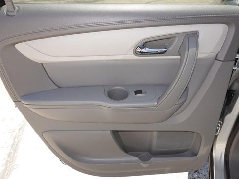 Used 2015 Chevrolet Traverse LT FWD image 20