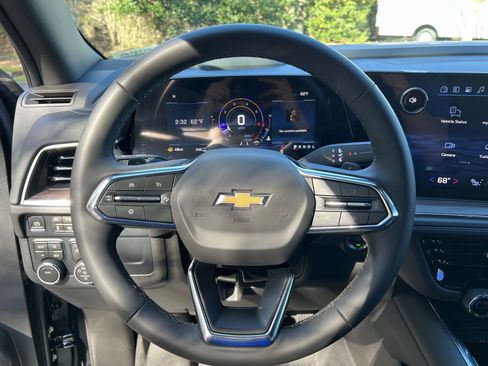 New 2026 Chevrolet Suburban LT w/ Comfort Package image 19