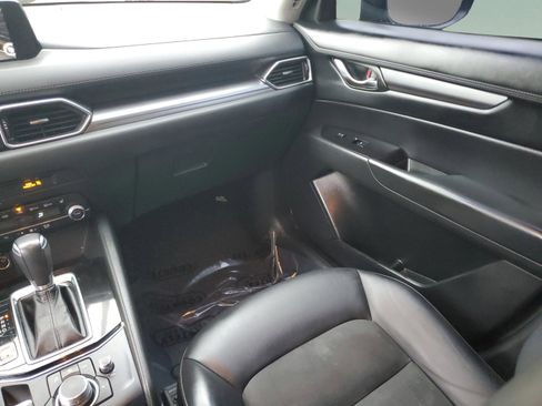 Used 2019 MAZDA CX-5 Touring image 16
