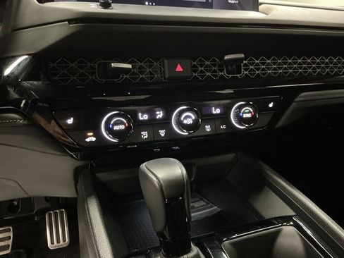 Used 2024 Honda Accord Sport image 15
