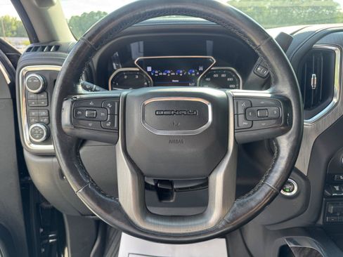 Used 2022 GMC Sierra 2500 Denali AWD/4WD image 3