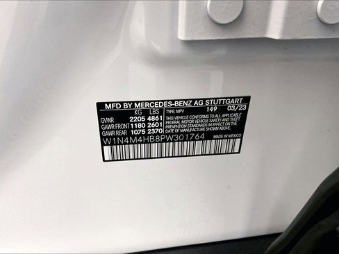 Certified 2023 Mercedes-Benz GLB 250 4MATIC image 33