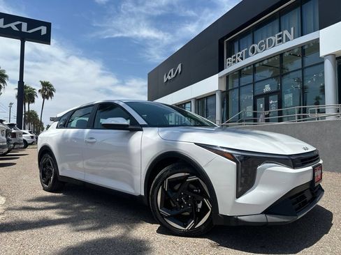 New 2026 Kia K4 GT-Line Turbo FWD image 1